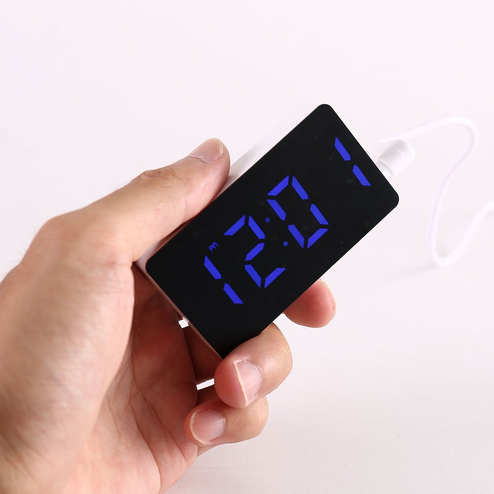 Elektroniczny zegarek LED Lust – Tech Accessories Desk recenzja i cena